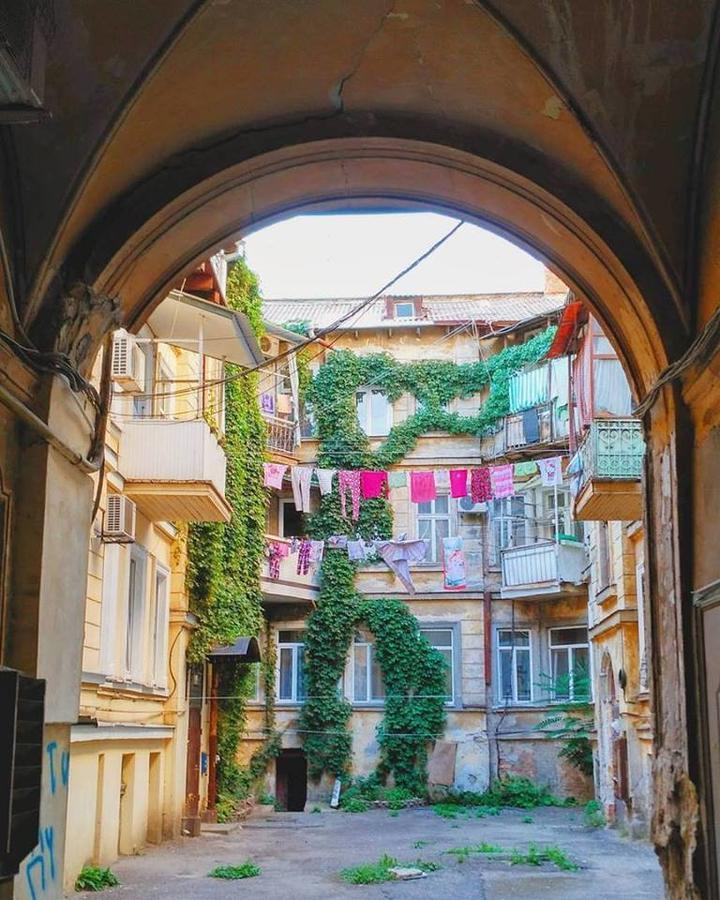 Appartamento Deribasovskaya Tsentr Odessa Esterno foto